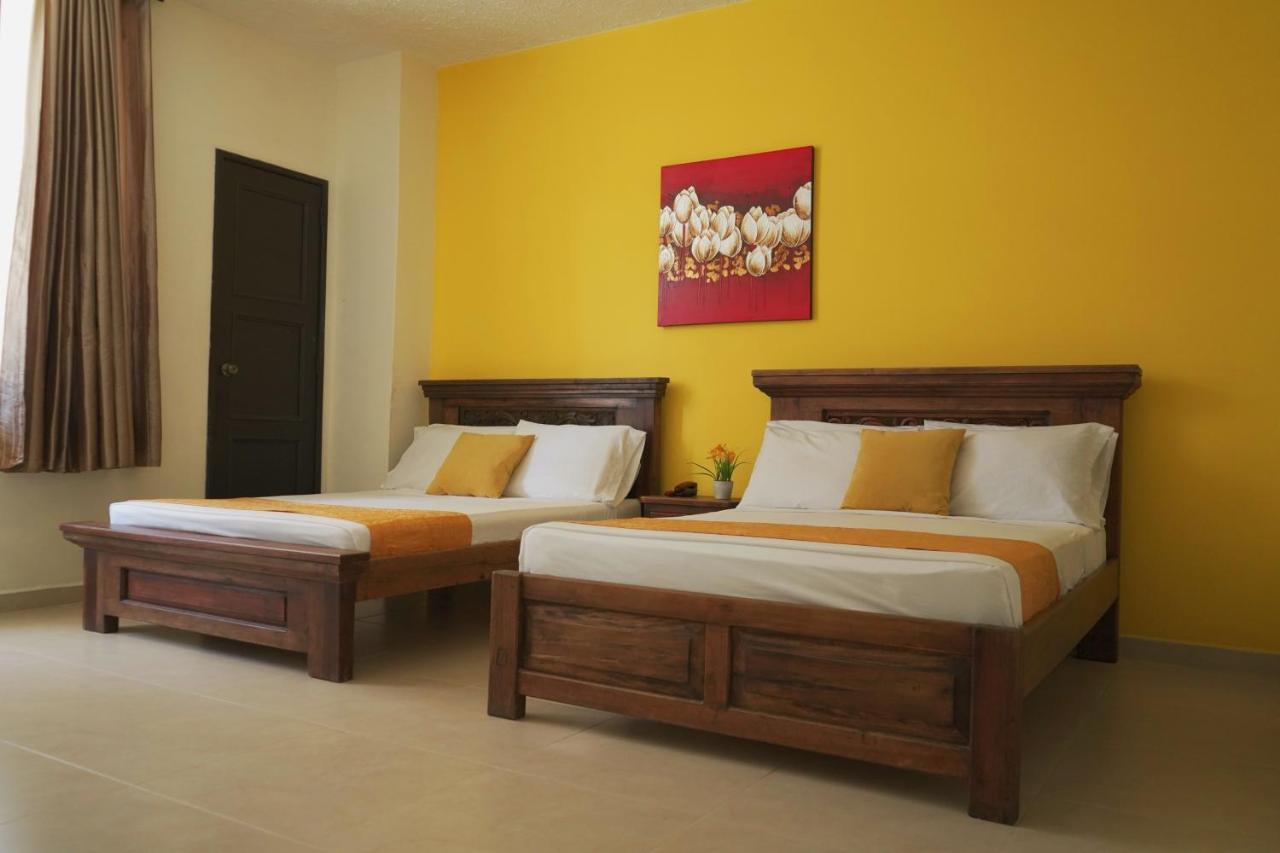 Hotel Cataluna - Soluciones Hoteleras 佩雷拉 外观 照片