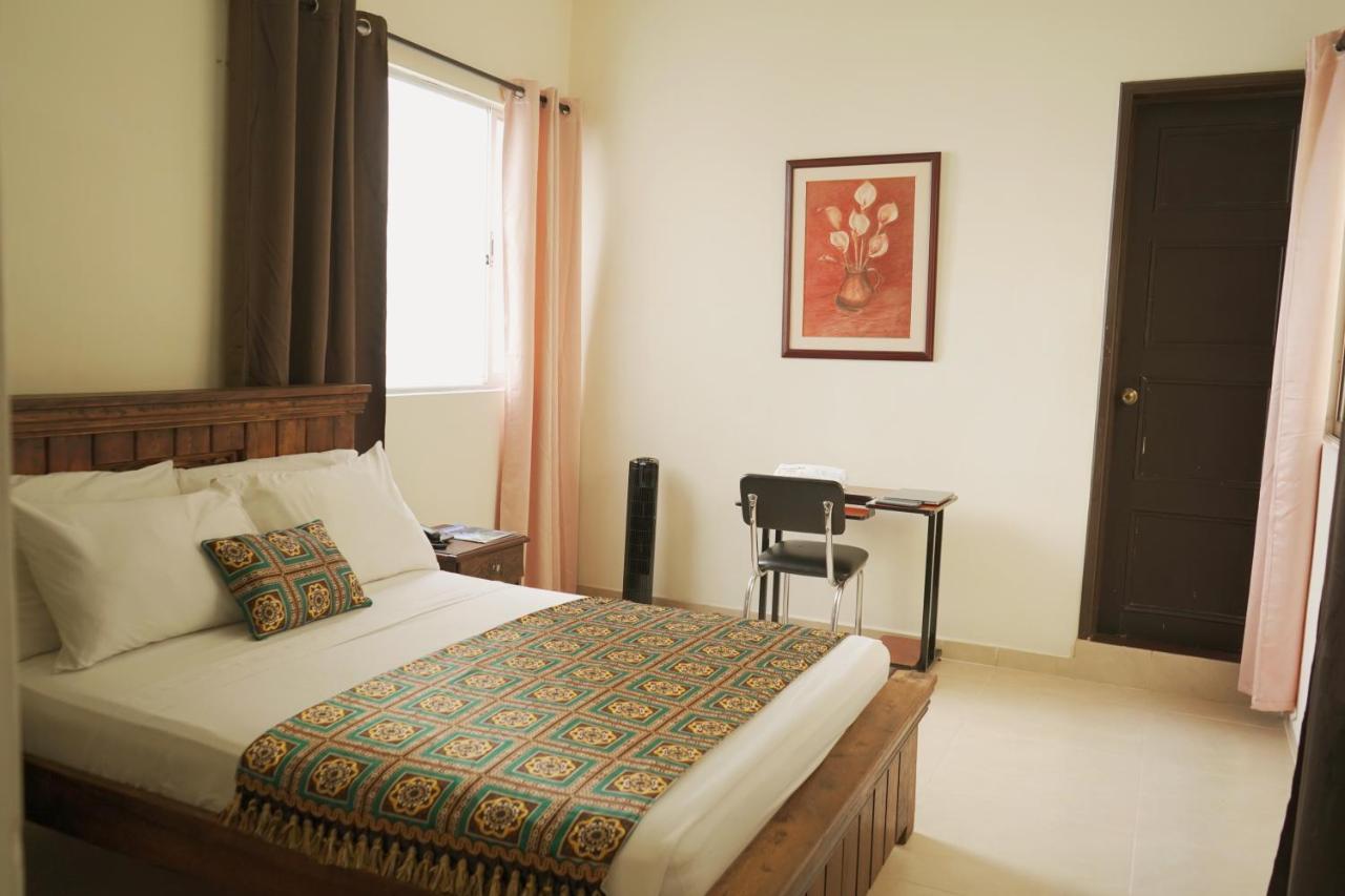 Hotel Cataluna - Soluciones Hoteleras 佩雷拉 外观 照片