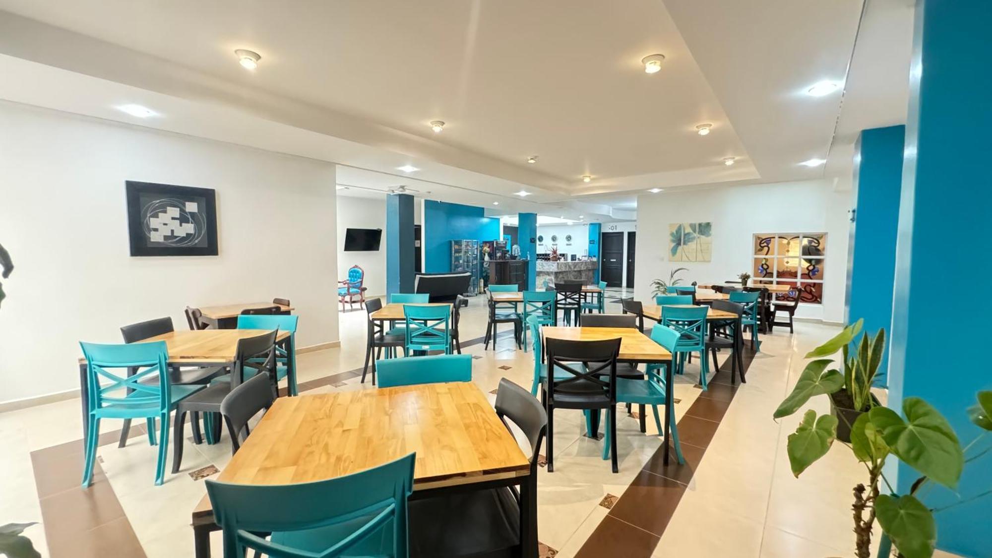 Hotel Cataluna - Soluciones Hoteleras 佩雷拉 外观 照片