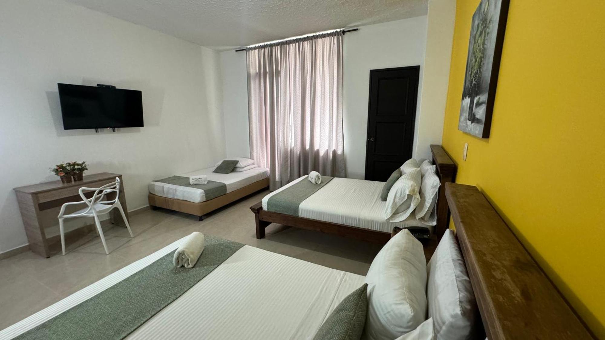 Hotel Cataluna - Soluciones Hoteleras 佩雷拉 外观 照片